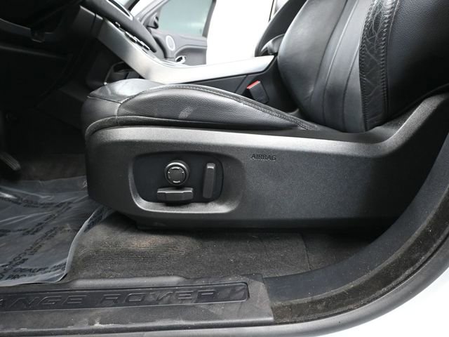 Used 2017 Land Rover Range Rover Evoque SE image 21