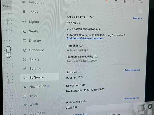 Used 2022 Tesla Model X image 34