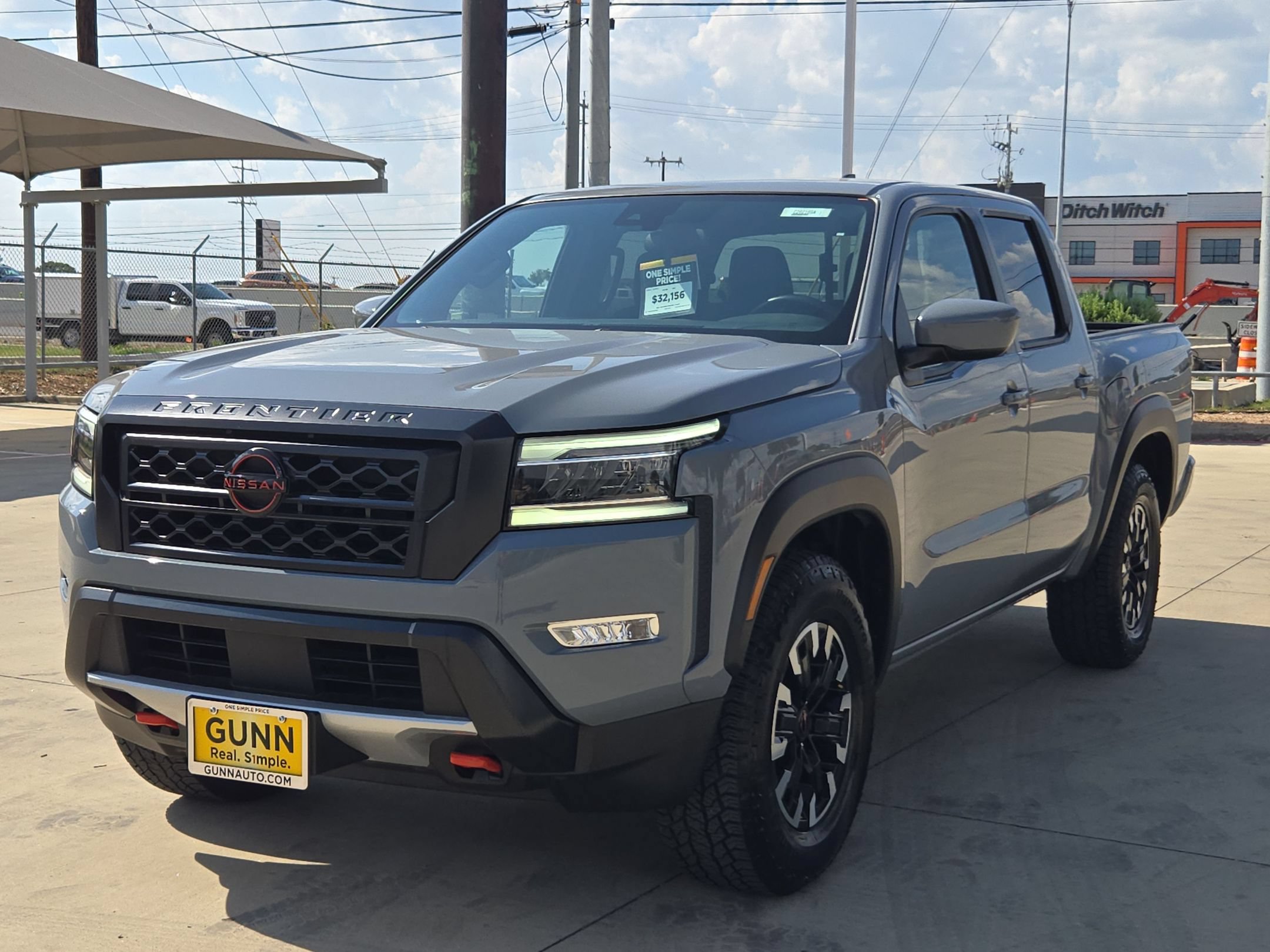 Used 2024 Nissan Frontier Pro-X RWD image 7