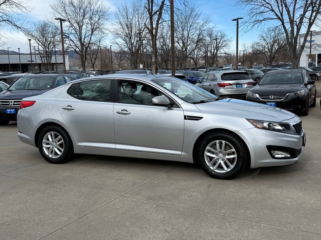 Used 2012 Kia Optima LX w/ Convenience Pkg image 3