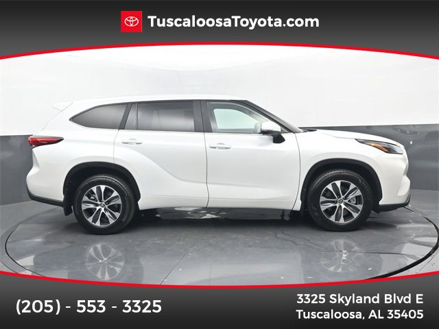 Used 2023 Toyota Highlander XLE