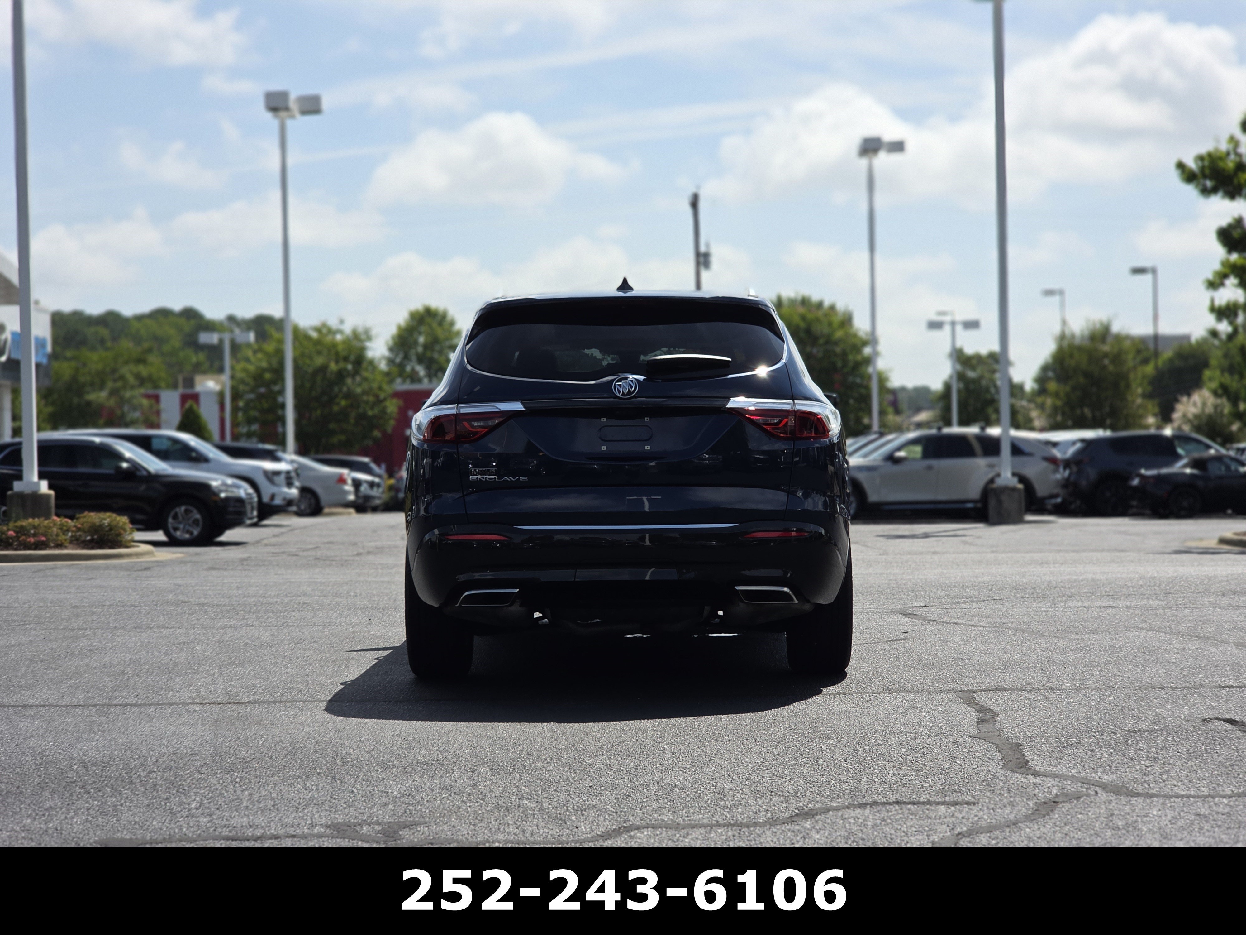 Used 2023 Buick Enclave Premium w/ Experience Buick Package FWD image 6