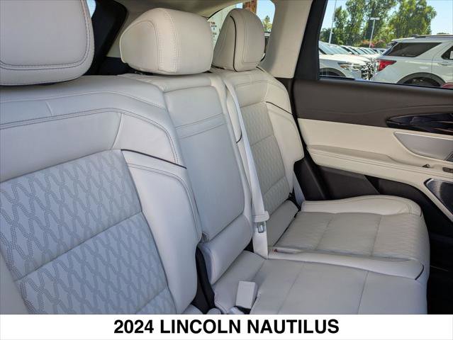 Used 2024 Lincoln Nautilus Black Label w/ Jet Appearance Package (87T) image 26