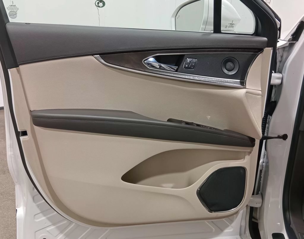 Used 2019 Lincoln Nautilus Reserve AWD/4WD image 19