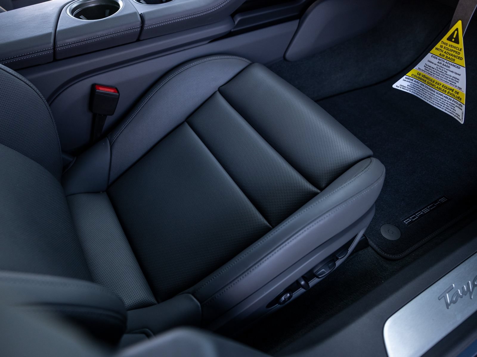 New 2025 Porsche Taycan AWD/4WD image 60