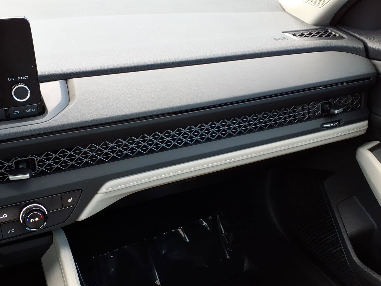 Used 2024 Honda Accord EX image 26