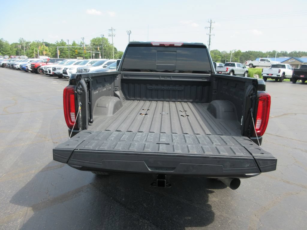 Certified 2023 GMC Sierra 3500 Denali w/ Denali Ultimate Package AWD/4WD image 8