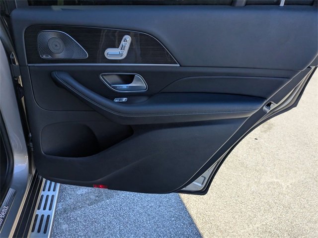 Used 2022 Mercedes-Benz GLS 450 4MATIC image 38