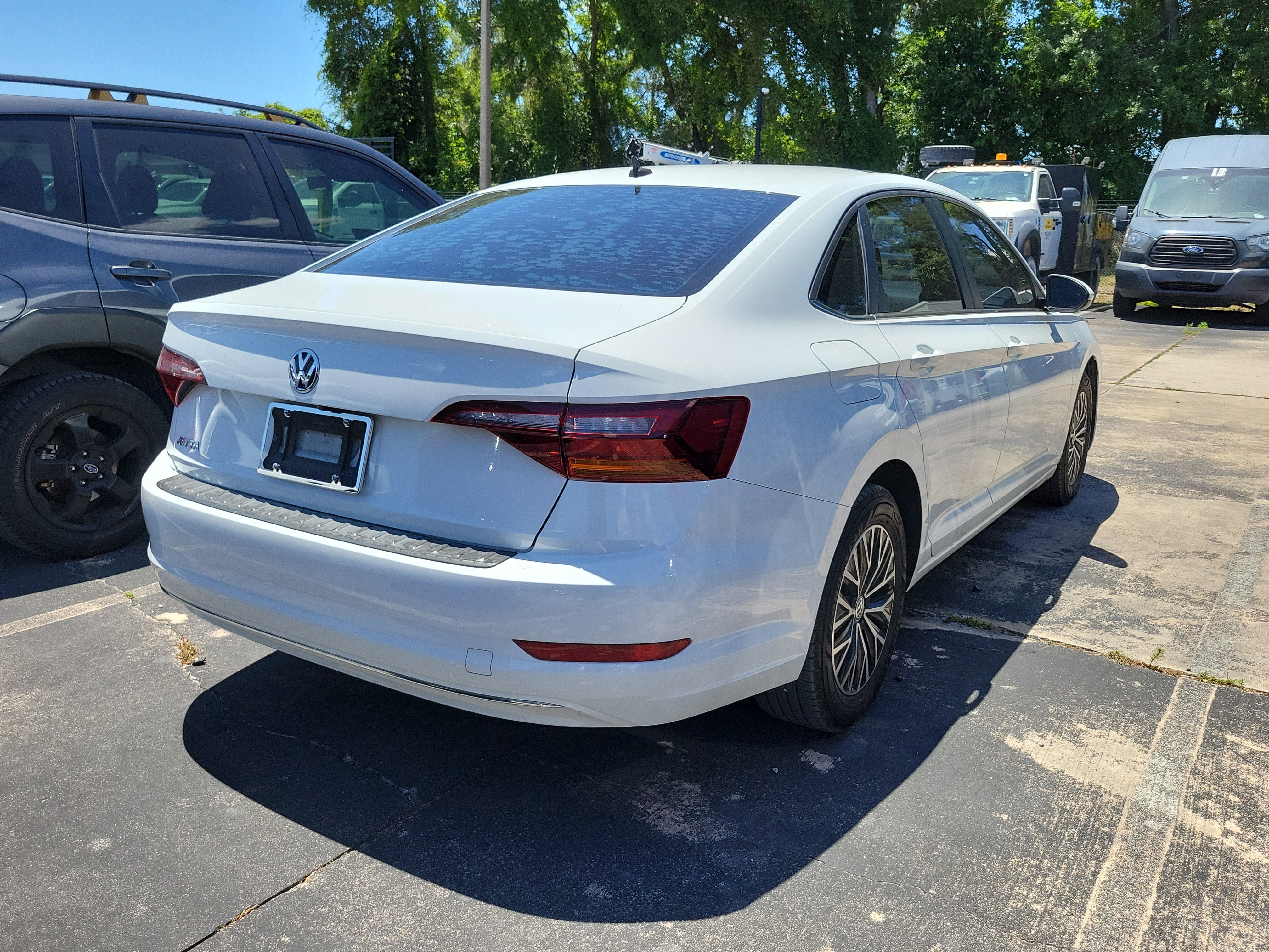 Used 2019 Volkswagen Jetta SE w/ Cold Weather Package FWD image 5