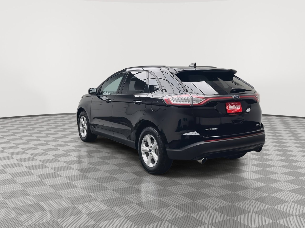 Used 2018 Ford Edge SE image 32