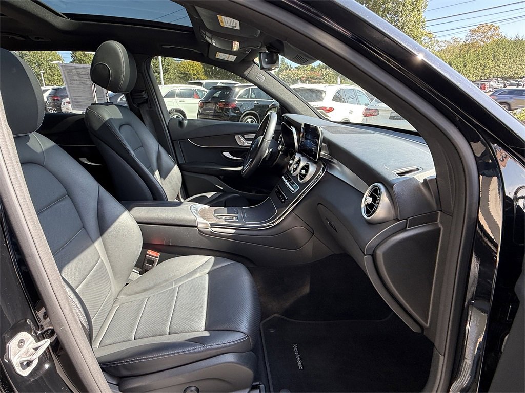 Certified 2022 Mercedes-Benz GLC 300 GLC 300 image 28