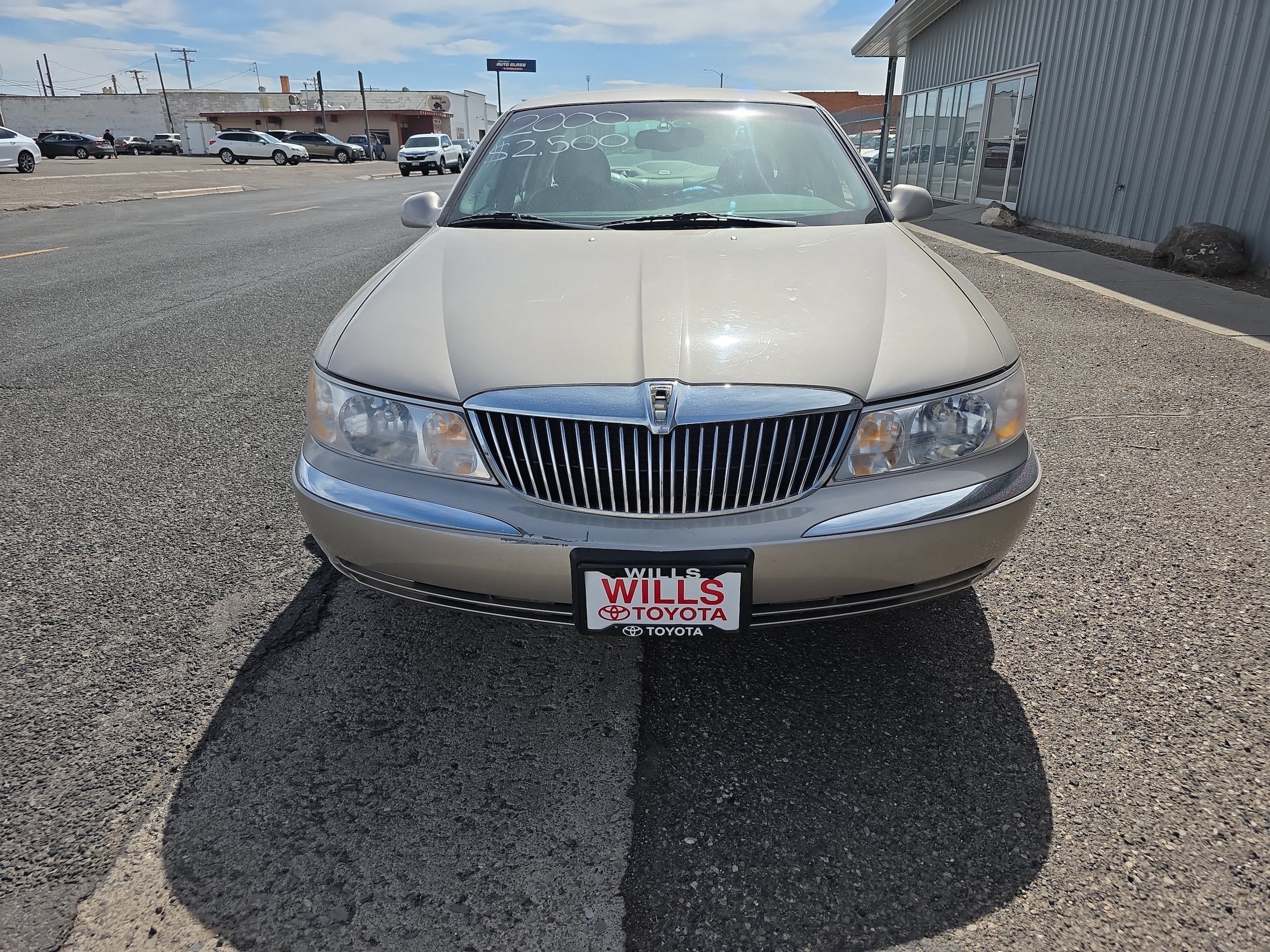 Used 2000 Lincoln Continental FWD image 4