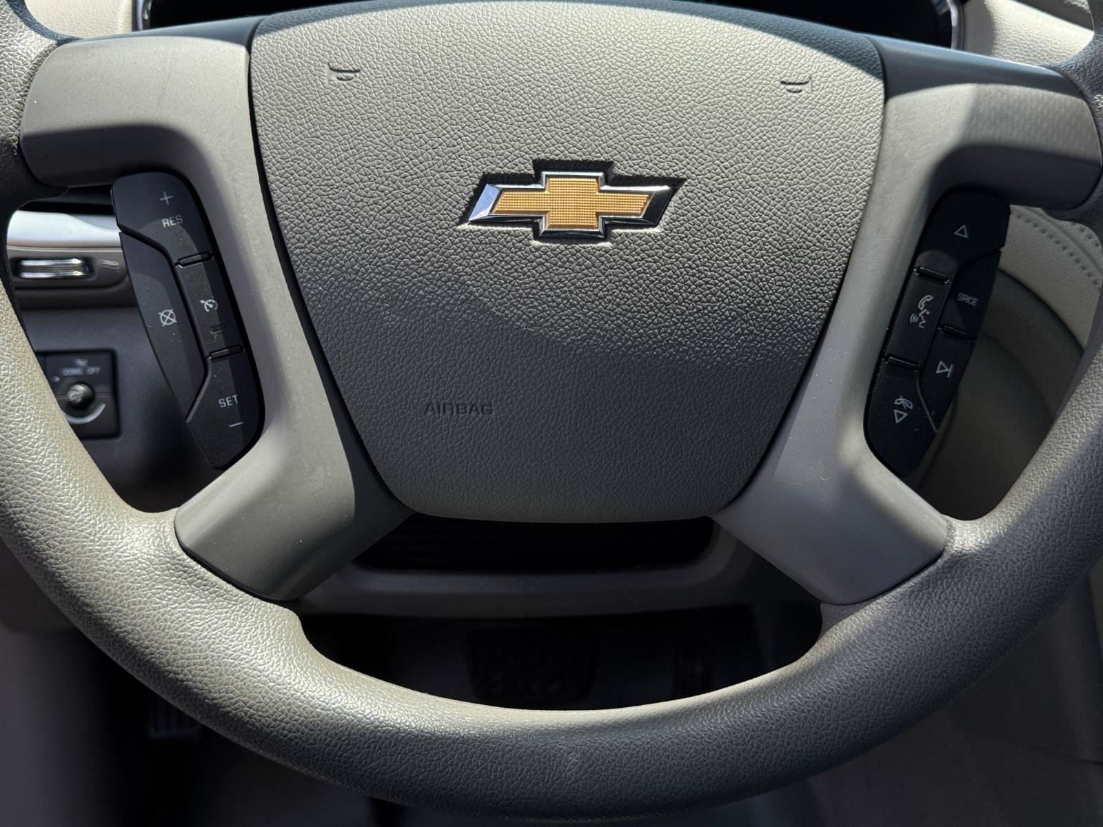 Used 2015 Chevrolet Traverse LS FWD image 19