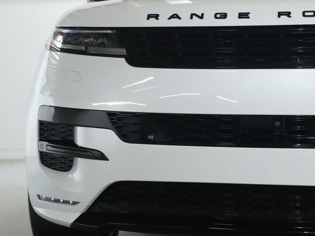 Certified 2025 Land Rover Range Rover Sport Dynamic SE image 42