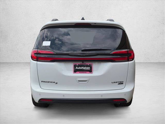 New 2026 Chrysler Pacifica Limited w/ S Appearance Package AWD/4WD image 6