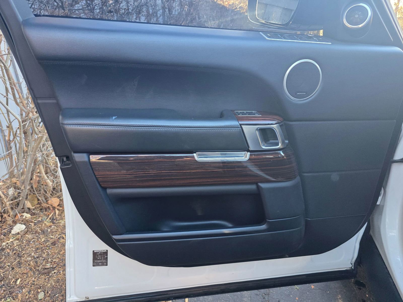 Used 2015 Land Rover Range Rover Long Wheelbase Supercharged image 30