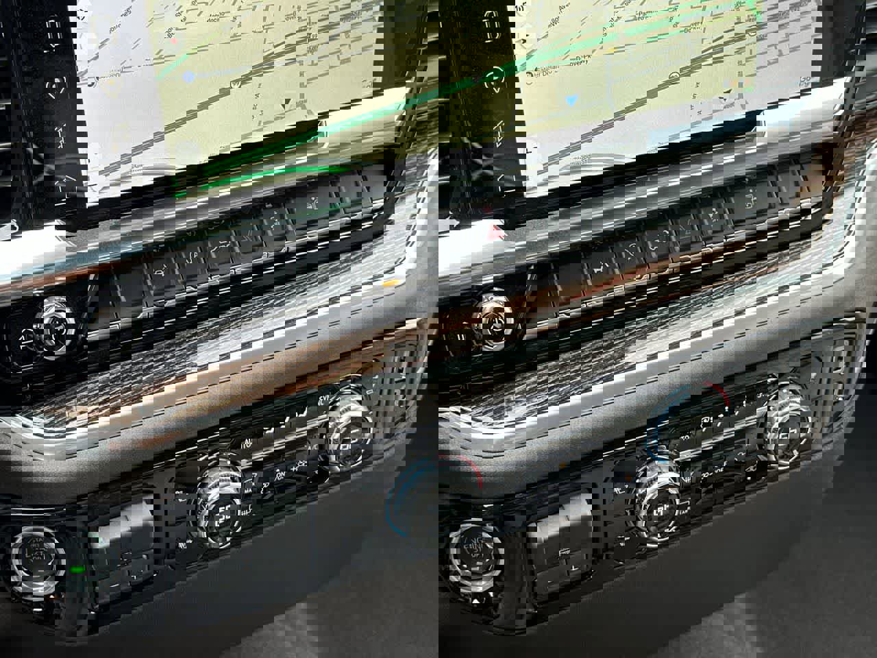 New 2026 GMC Sierra 1500 SLE w/ LPO, Black Badging Package image 27