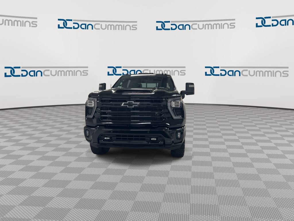New 2026 Chevrolet Silverado 2500 High Country w/ Midnight Edition AWD/4WD image 3