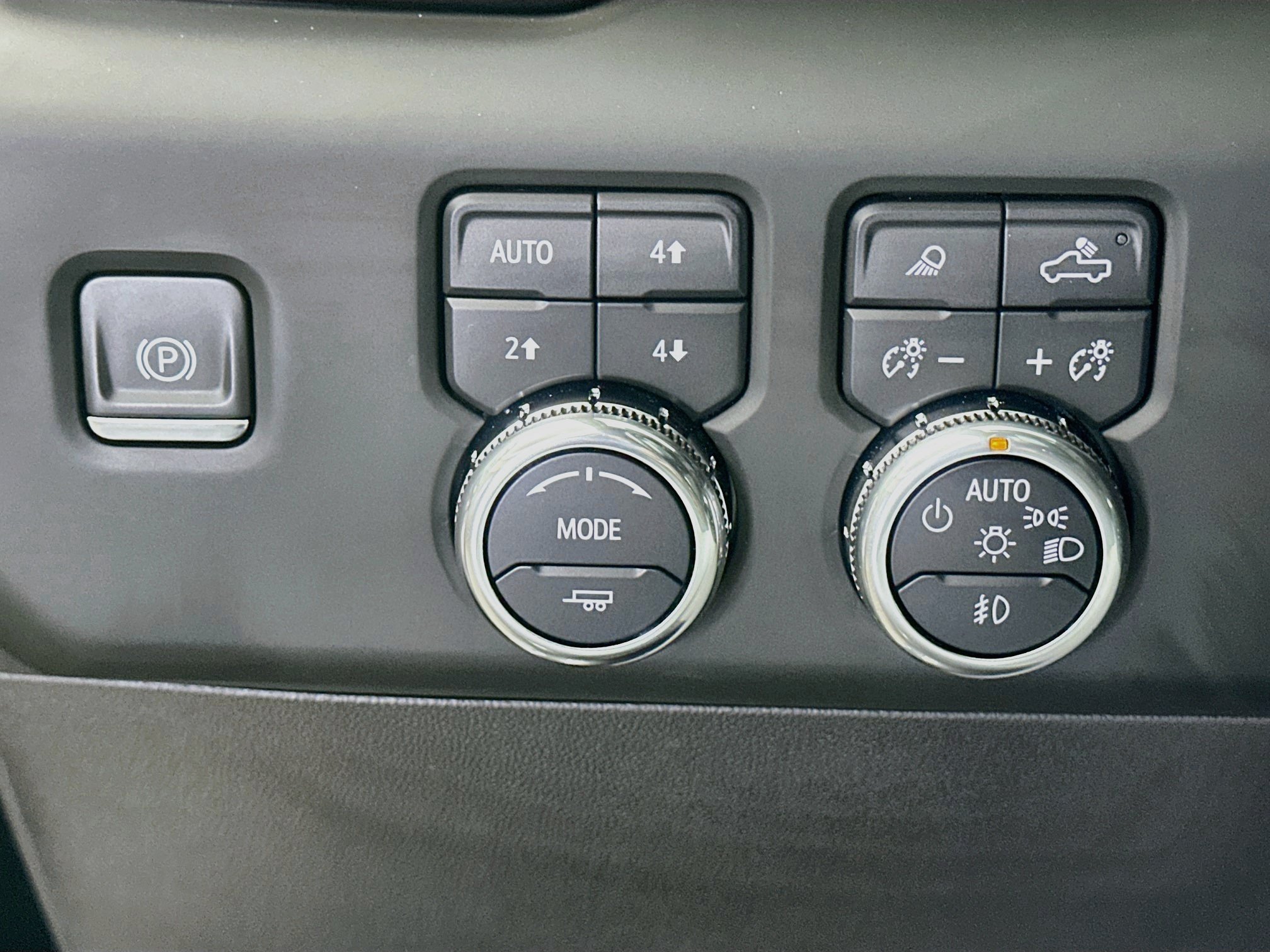 Used 2024 GMC Sierra 1500 Denali w/ Technology Package AWD/4WD image 17