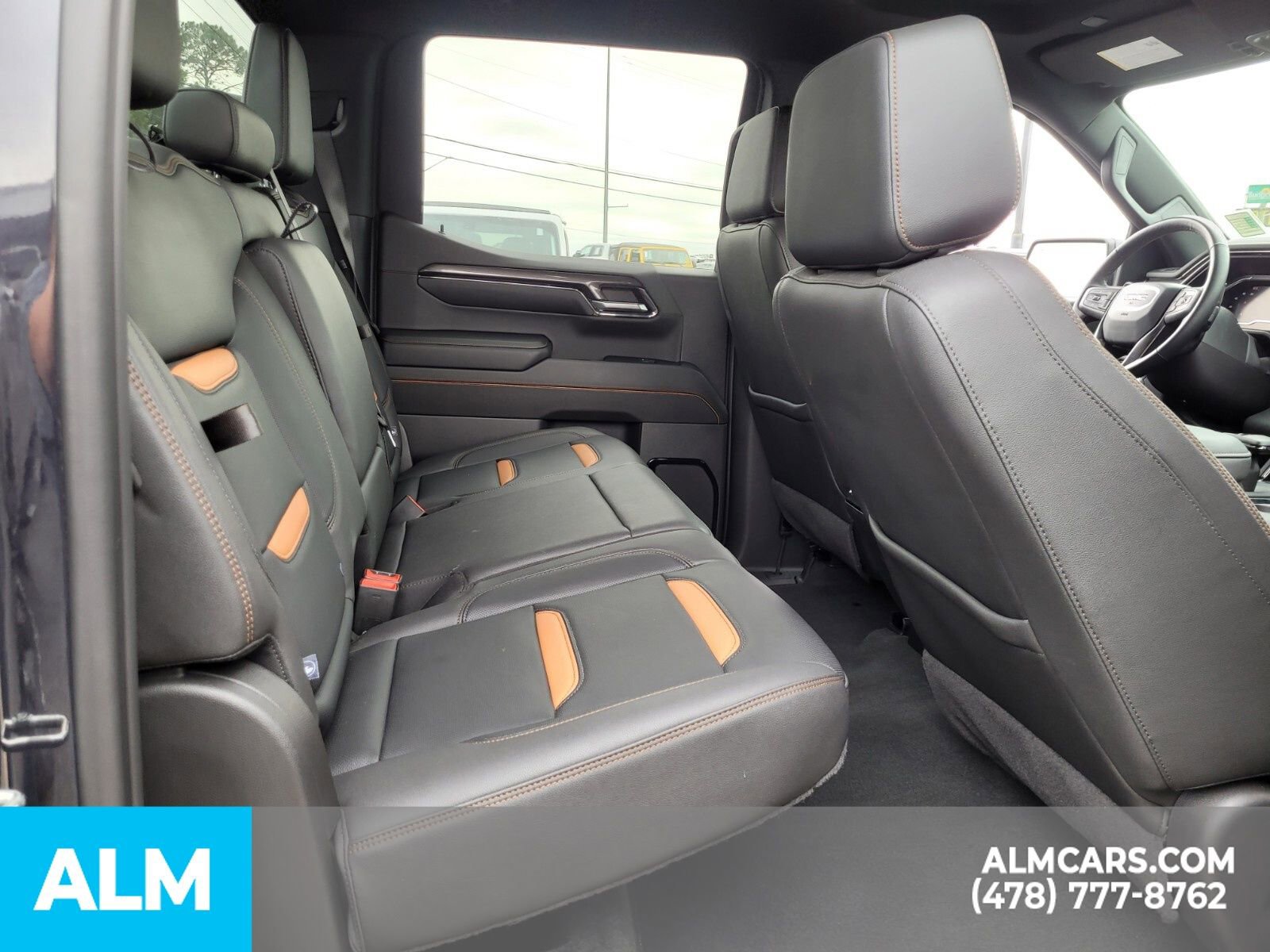 Used 2024 GMC Sierra 1500 AT4 image 11