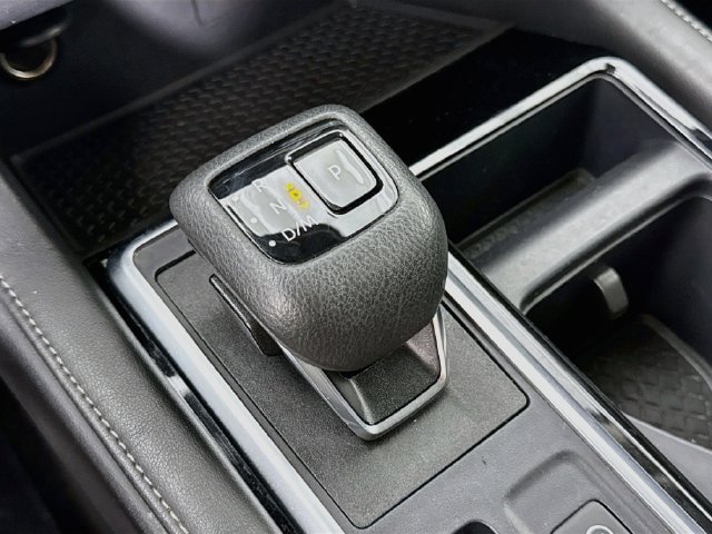 Used 2024 Nissan Pathfinder SV FWD image 16
