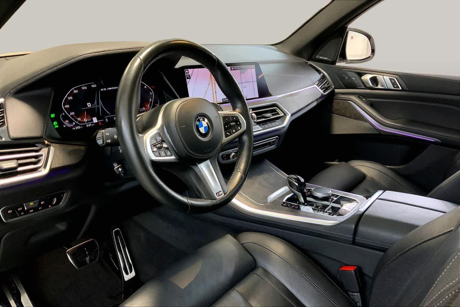 Used 2020 BMW X5 M50i w/ Executive Package AWD/4WD image 17