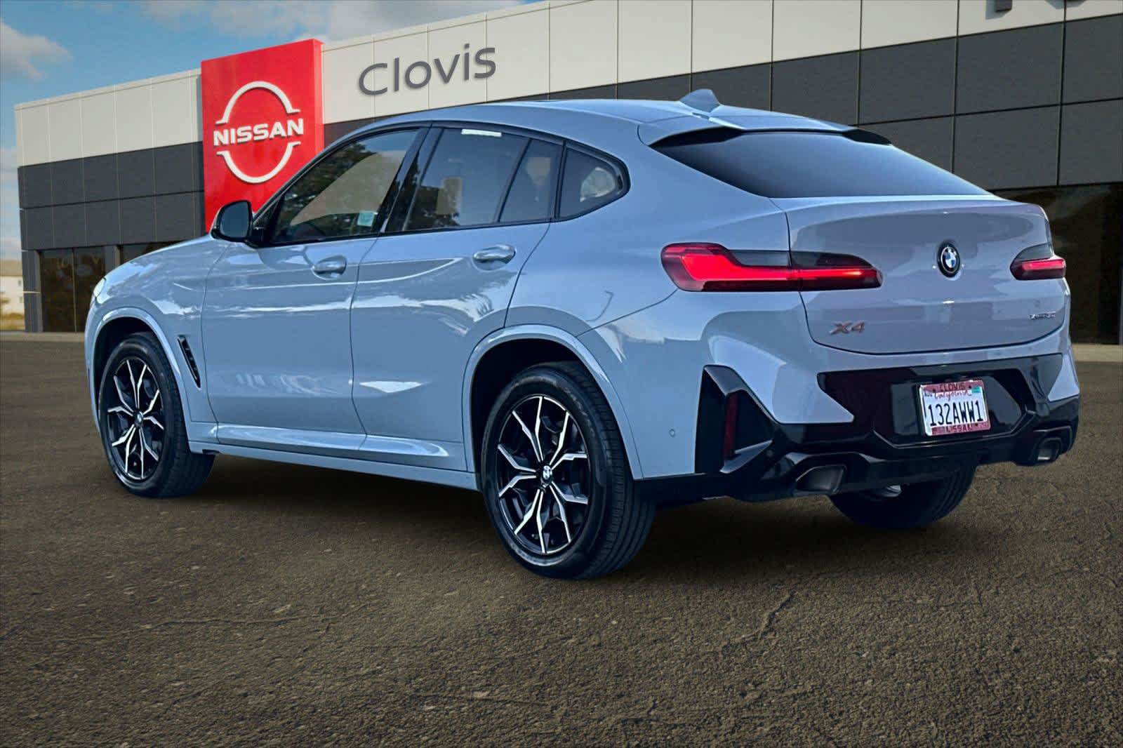 Used 2024 BMW X4 xDrive30i AWD/4WD image 7