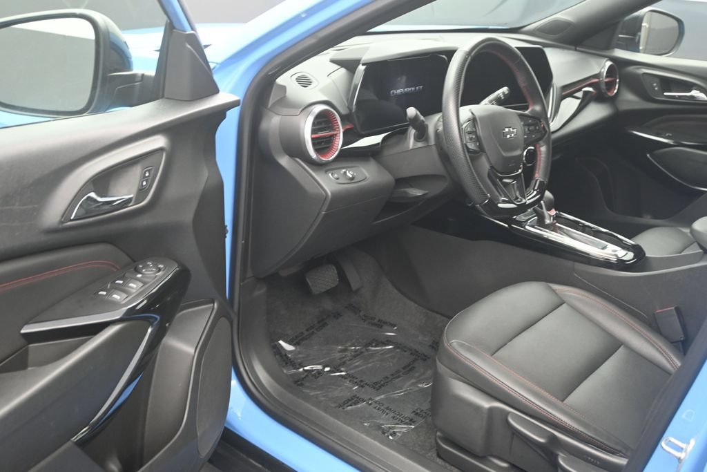 Used 2024 Chevrolet Trax RS FWD image 10