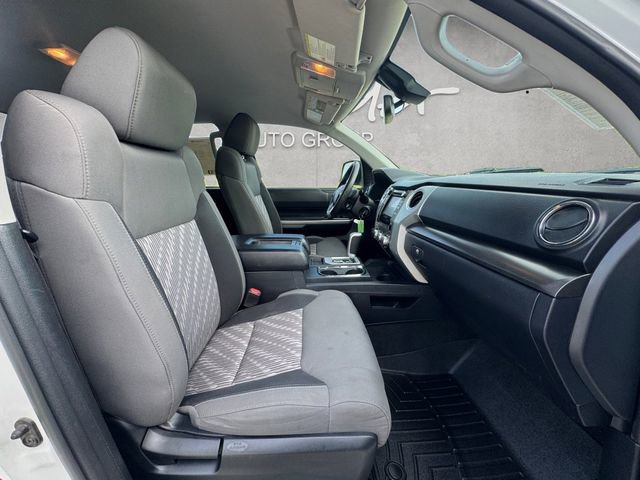 Used 2018 Toyota Tundra SR5 w/ SR5 Upgrade Package AWD/4WD image 24