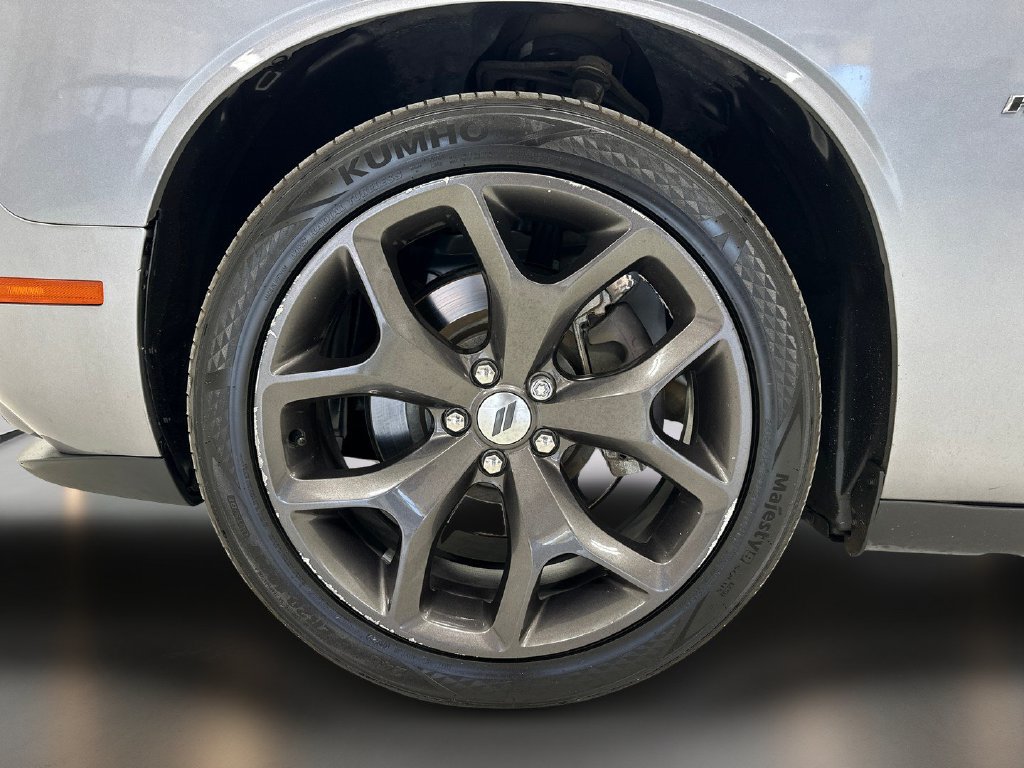 Used 2018 Dodge Challenger R/T Plus RWD image 10