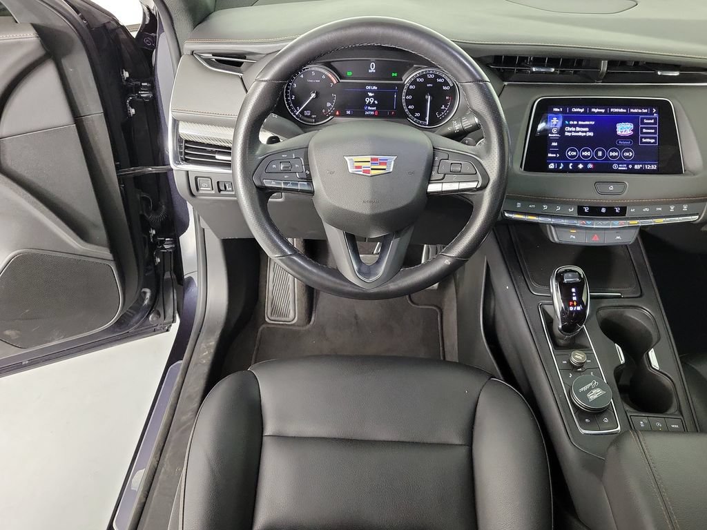 Used 2023 Cadillac XT4 Sport FWD image 16