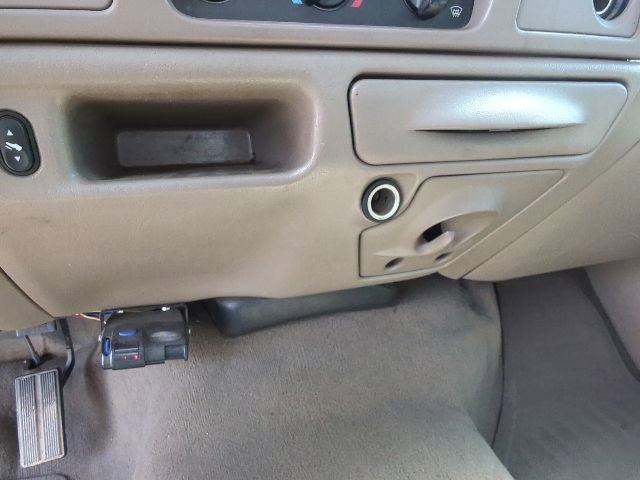 Used 2004 Ford F350 4x4 Crew Cab DRW Super Duty image 29