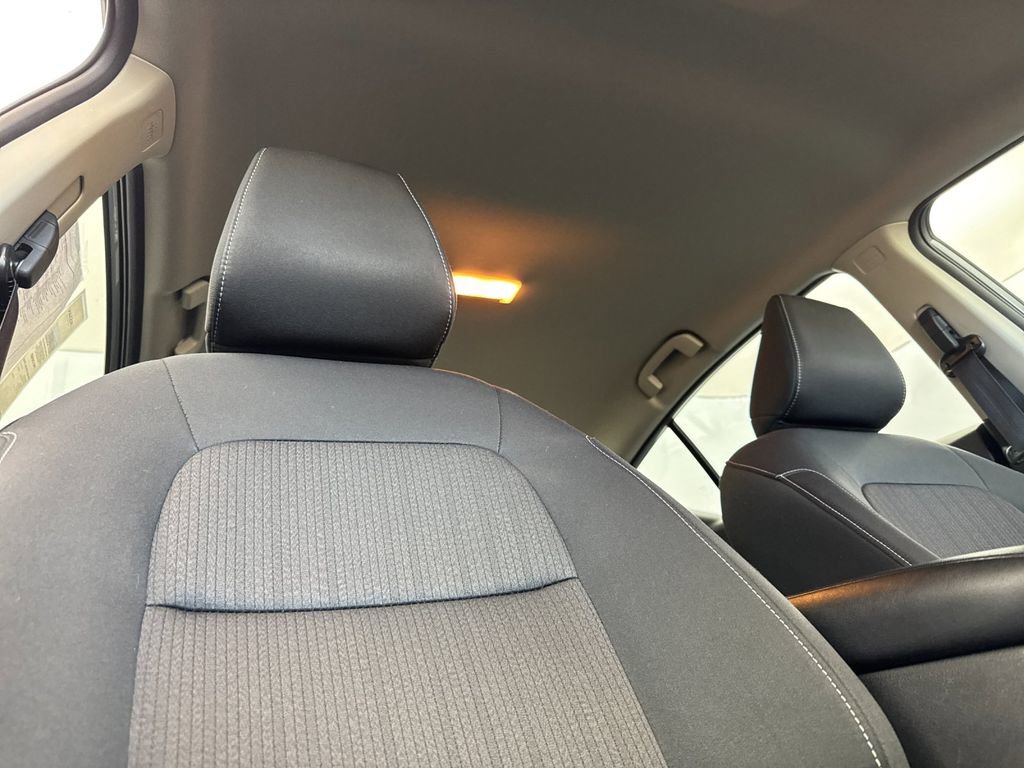 Used 2024 Nissan Altima 2.5 SV image 15