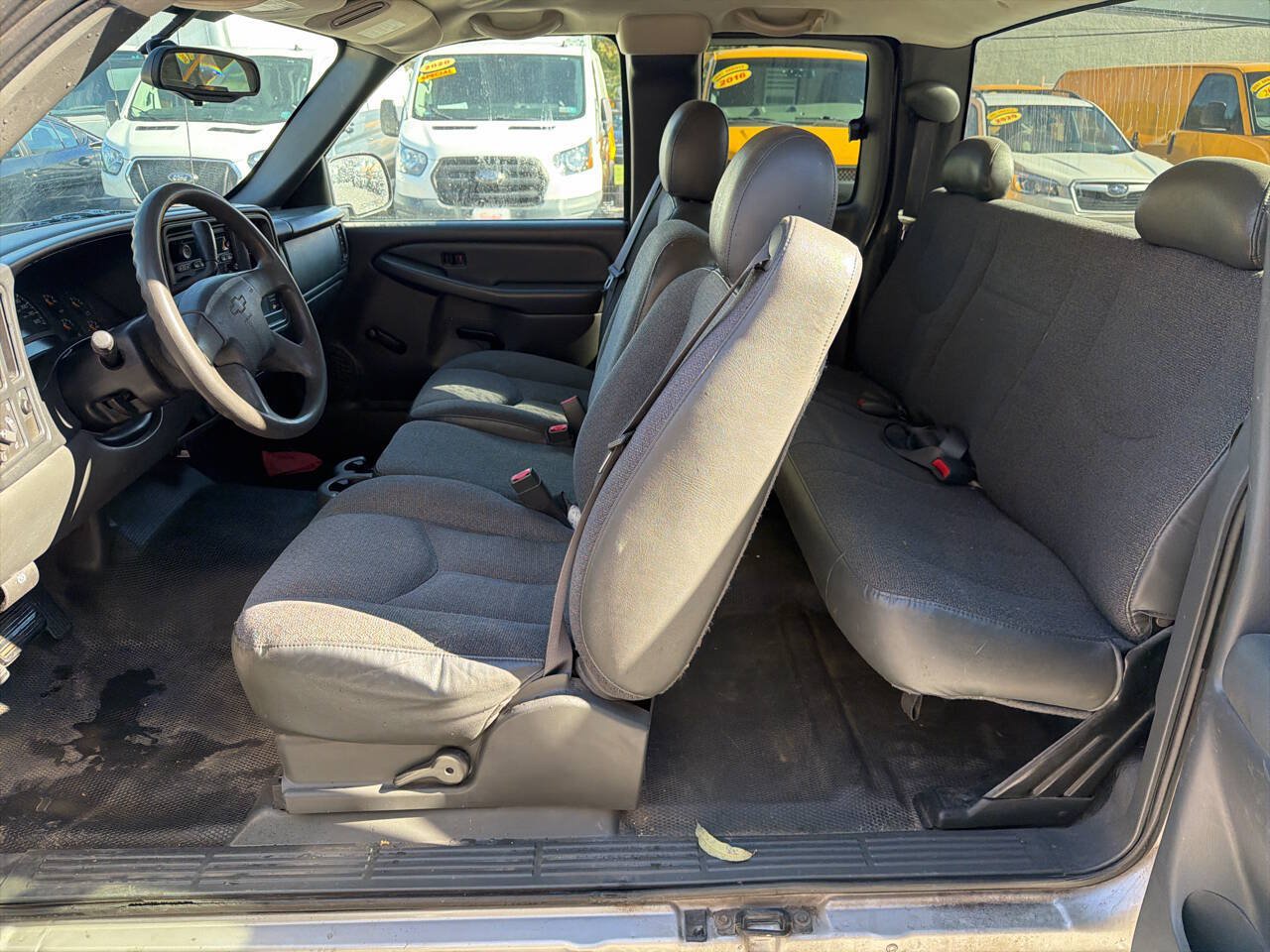 Used 2004 Chevrolet Silverado 1500 W/T RWD image 8