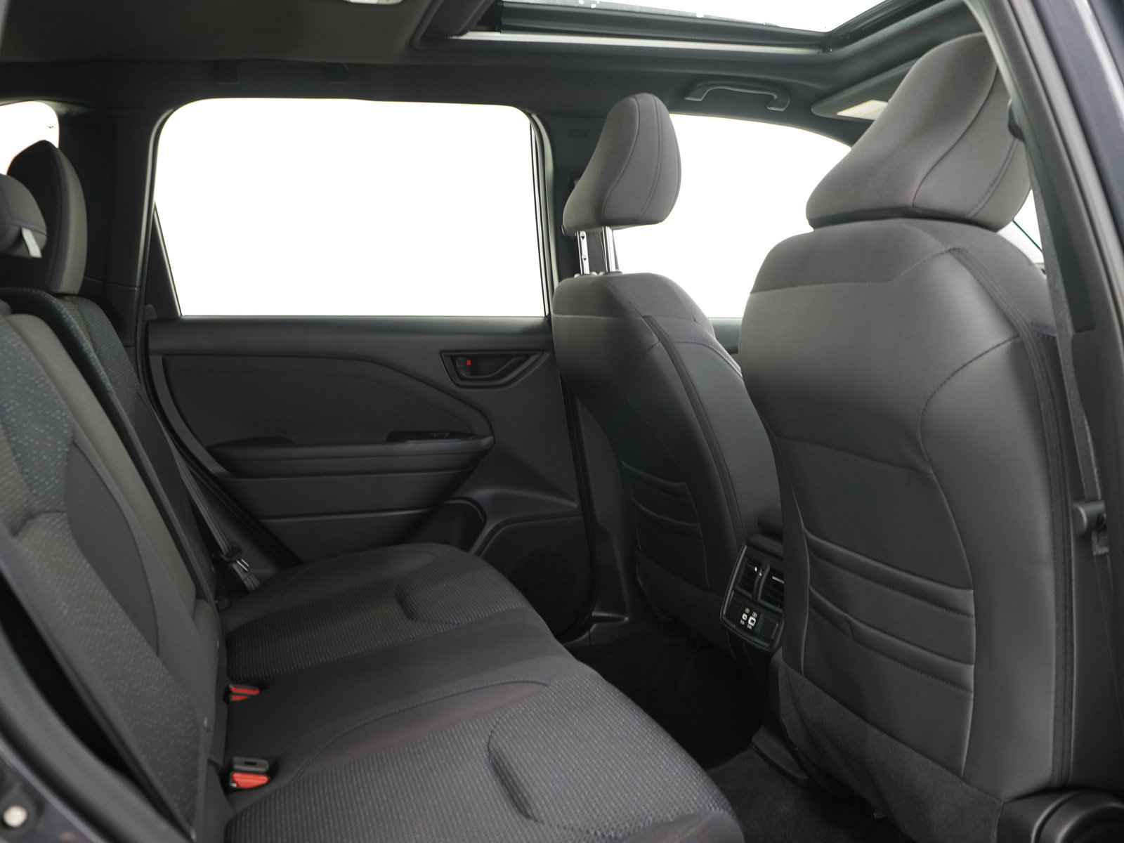 Used 2025 Subaru Forester Premium AWD/4WD image 14