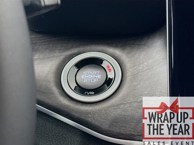 Used 2025 Jeep Grand Cherokee Limited image 13