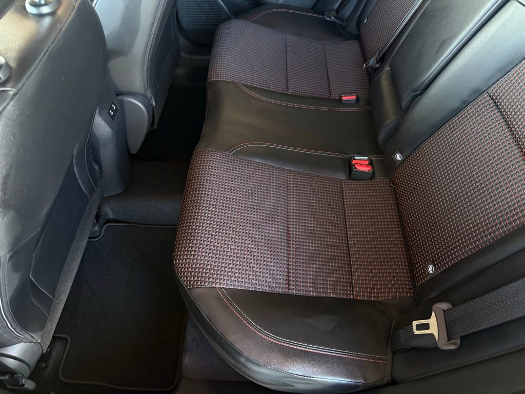 Used 2025 Nissan Kicks SR image 12