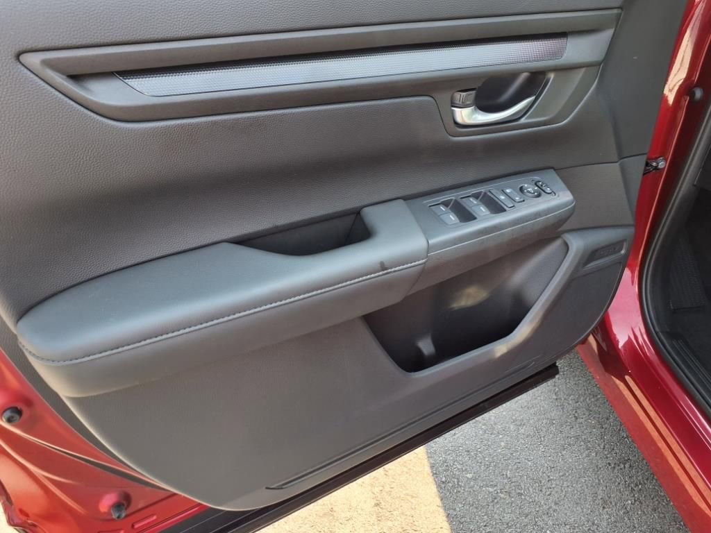 Used 2024 Honda CR-V LX image 10