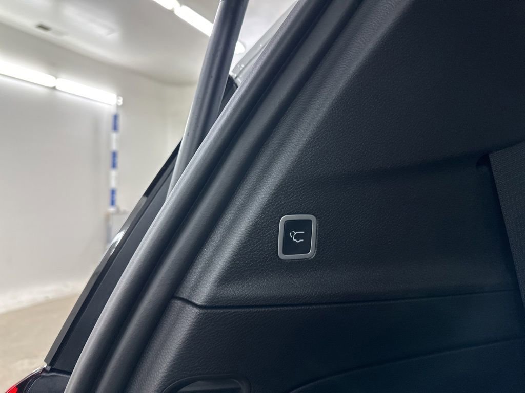 New 2026 Chrysler Pacifica Limited w/ S Appearance Package image 25