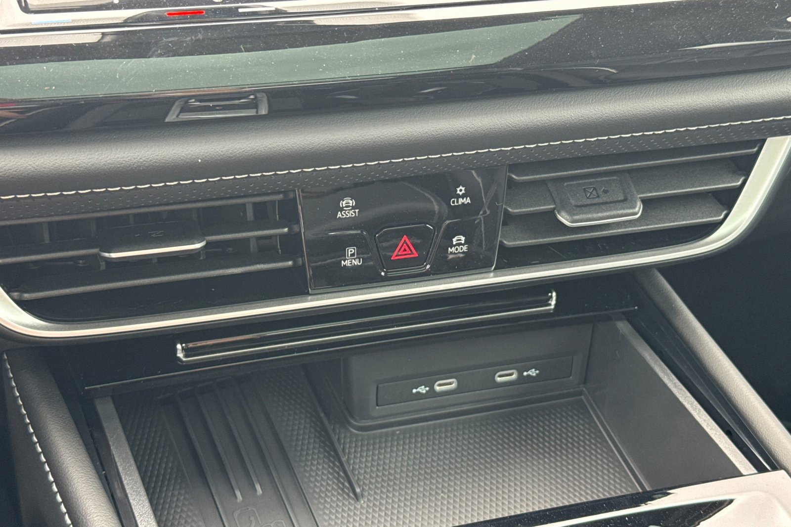 New 2025 Volkswagen Atlas SEL Premium R-Line image 20