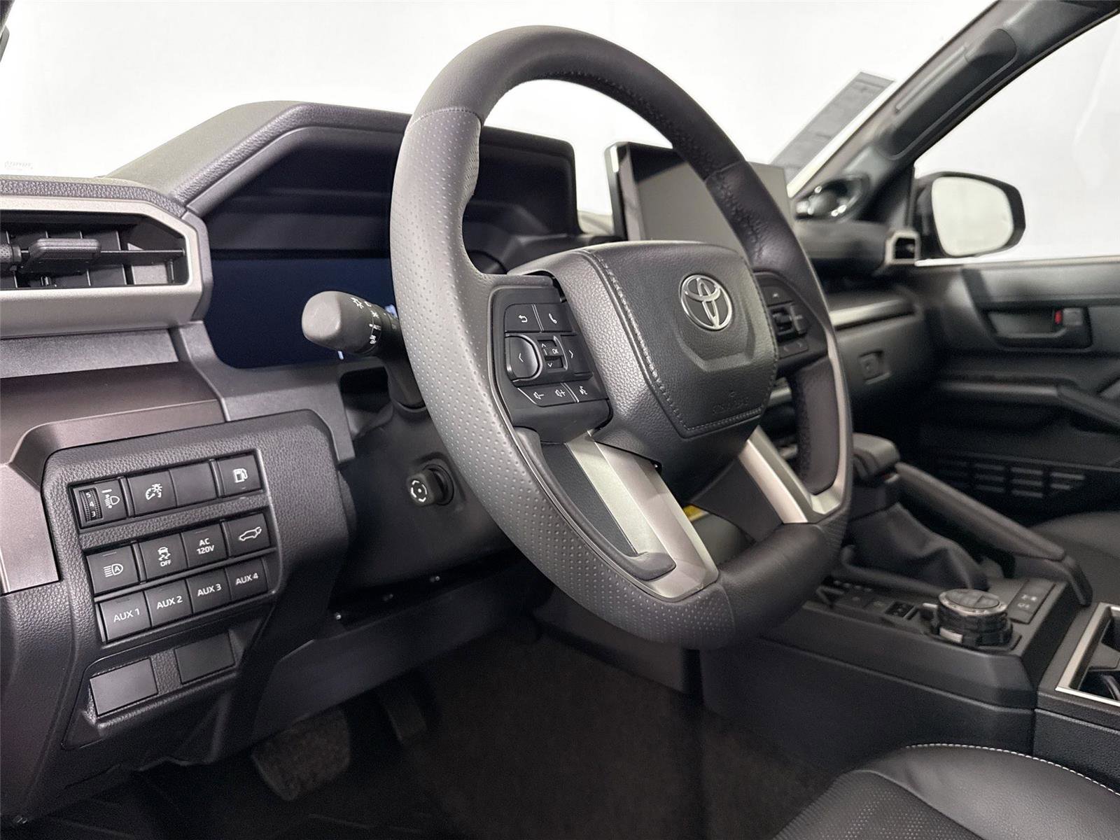 Certified 2025 Toyota 4Runner TRD Off-Road Premium image 4