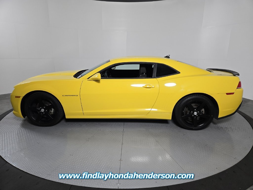 Used 2015 Chevrolet Camaro LT RWD image 3