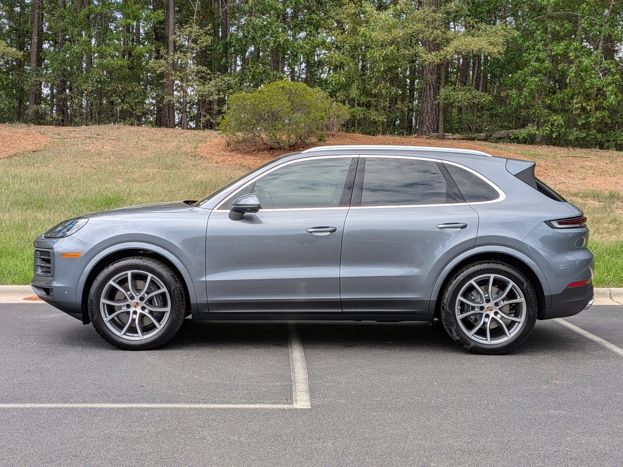 New 2026 Porsche Cayenne AWD/4WD image 2