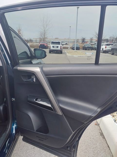 Used 2017 Toyota RAV4 Limited image 21