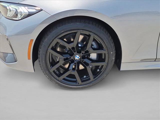 New 2026 BMW 330i Sedan w/ M Sport Package RWD image 9
