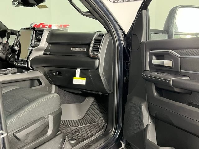 New 2026 RAM 3500 Big Horn AWD/4WD image 29
