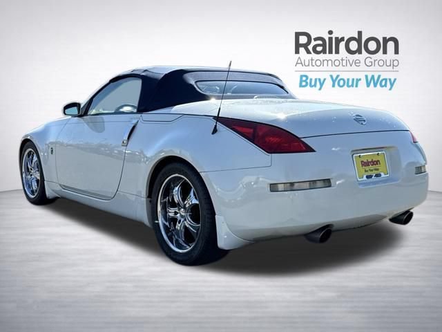 Used 2004 Nissan 350Z Touring RWD image 5