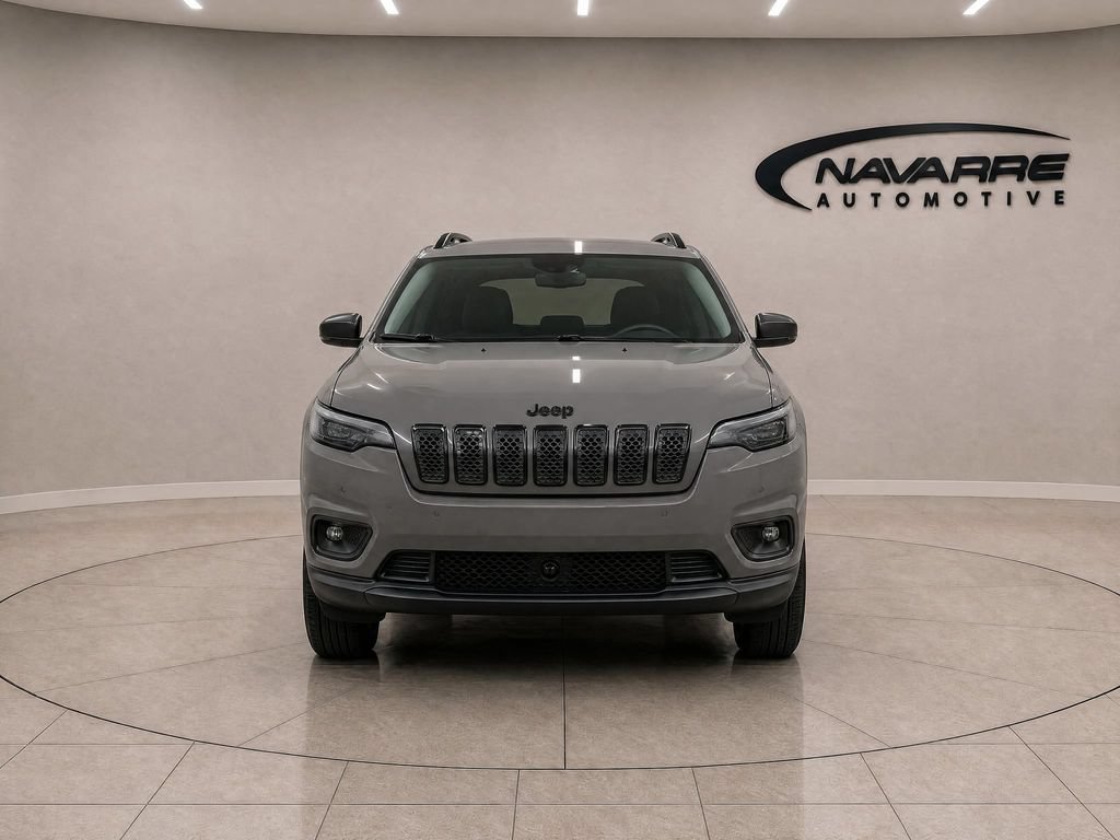 Used 2023 Jeep Cherokee Altitude Lux AWD/4WD image 2