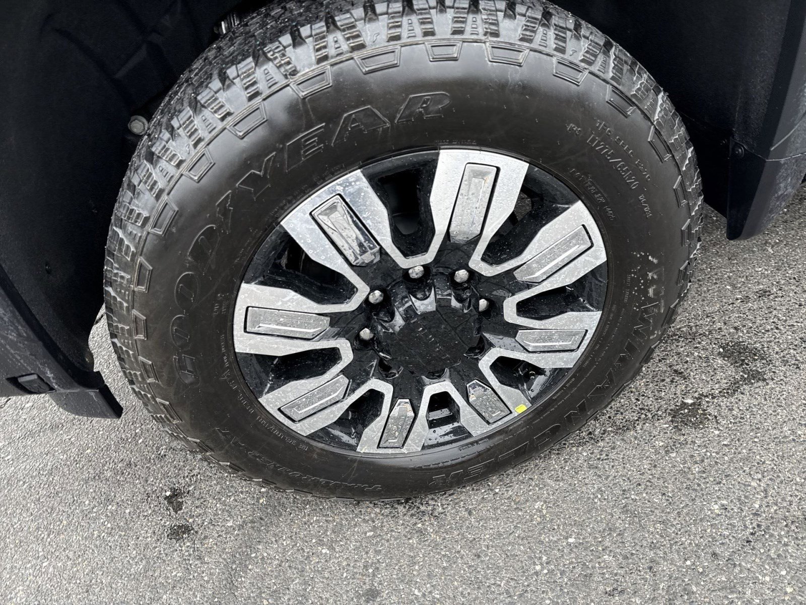 New 2026 GMC Sierra 3500 Denali w/ Denali Reserve Package image 8