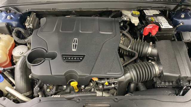 Used 2018 Lincoln Continental Reserve AWD/4WD image 29
